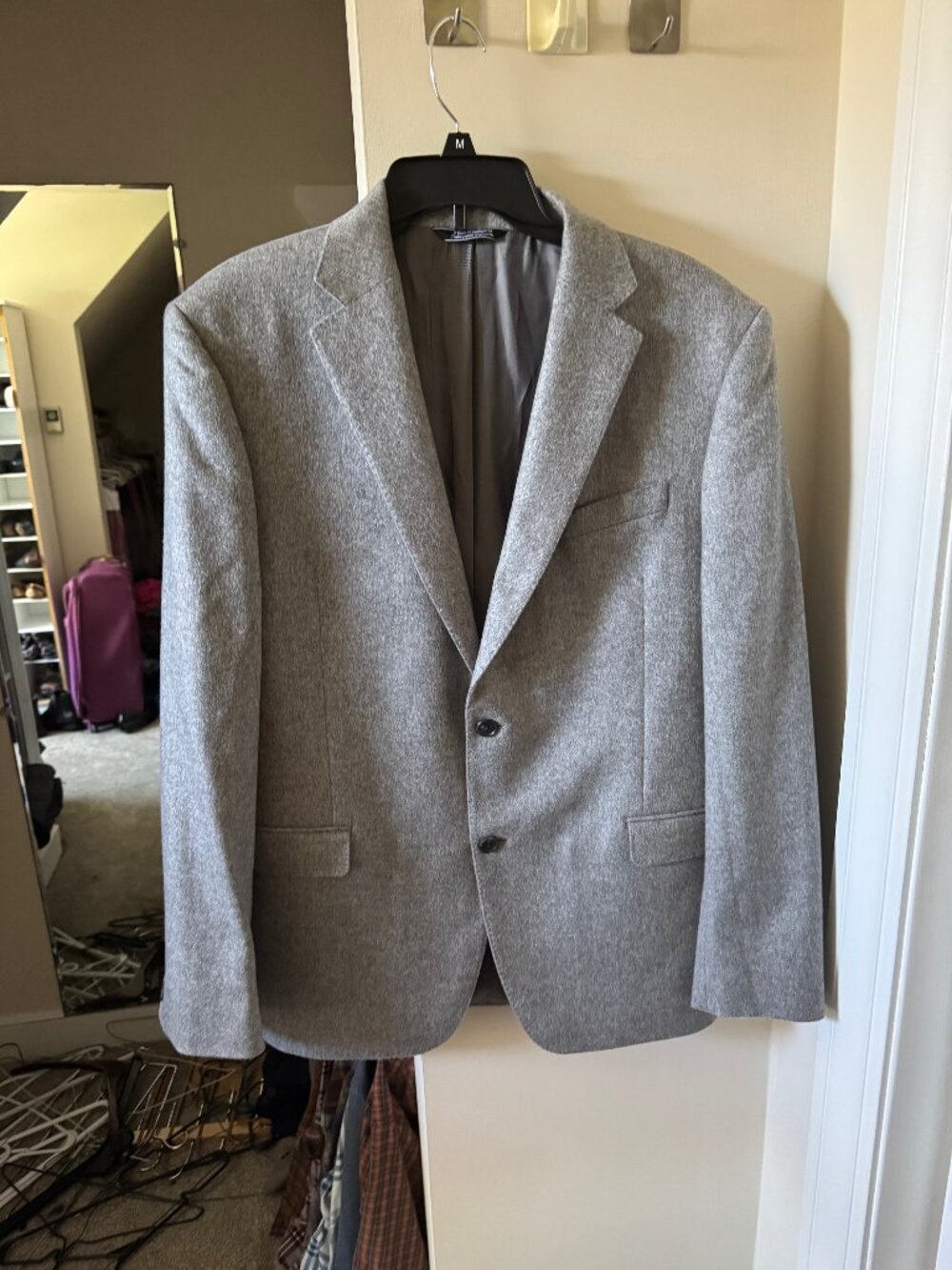 Saks (Black Label)  Men's herringbone gray 100% cashmere Blazer 44 R slim